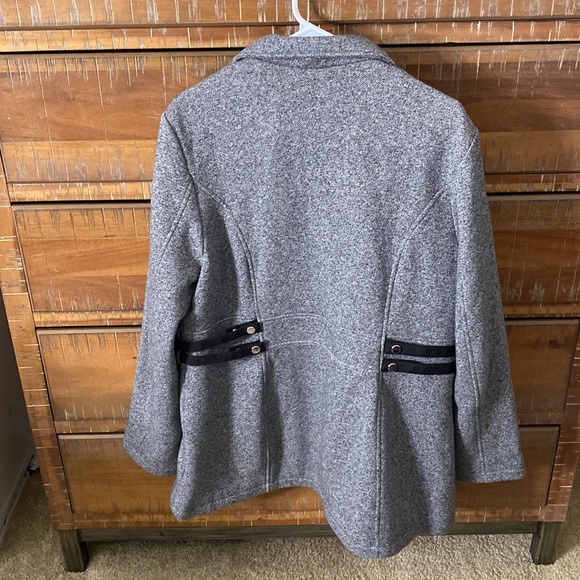 Black and gray jacket with pockets XL - Picture 8 of 8